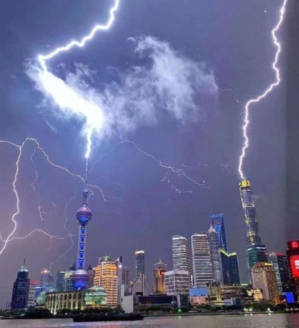 上海雷阵雨图片图片